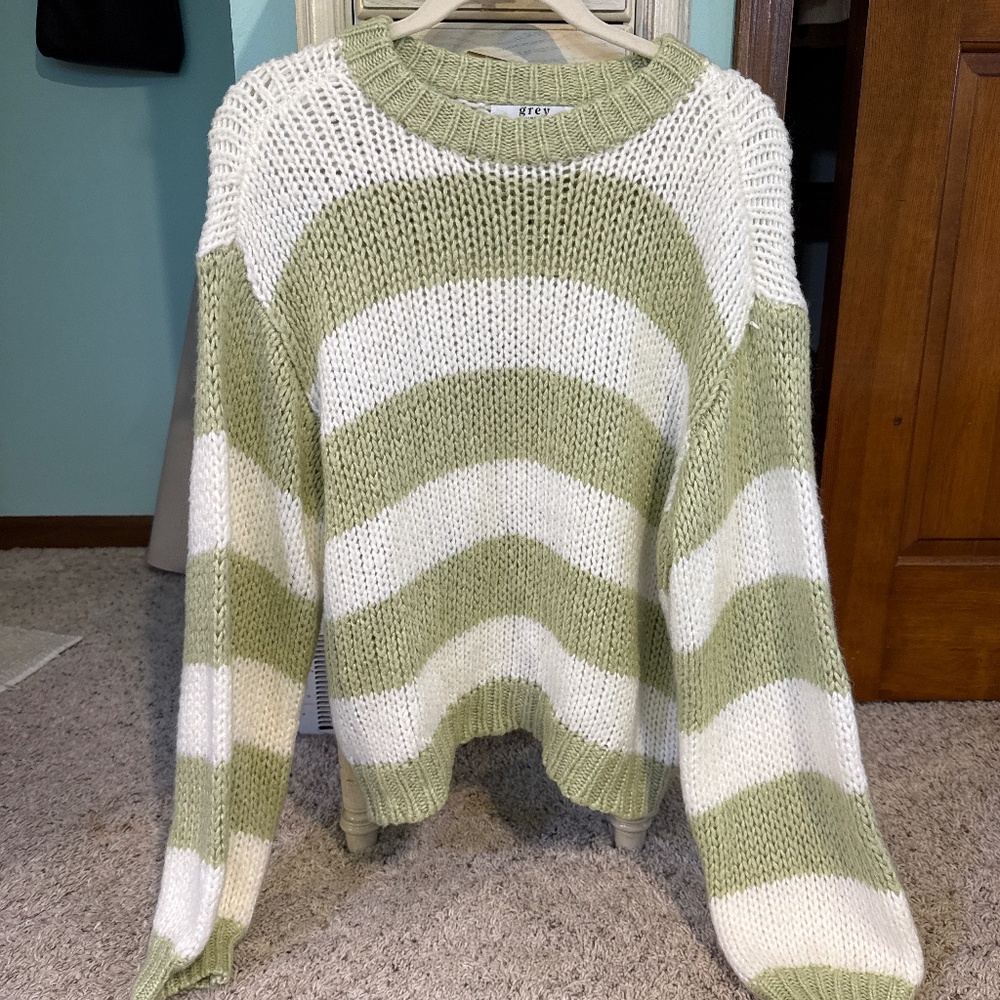 Oversized striped balloon sweater